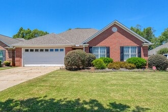 Building Photo - 210 Rivermill Ct