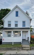 Building Photo - 42 Spring St