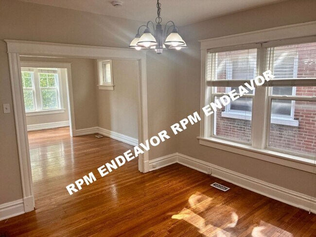 Foto del edificio - 3211 Halliday Ave
