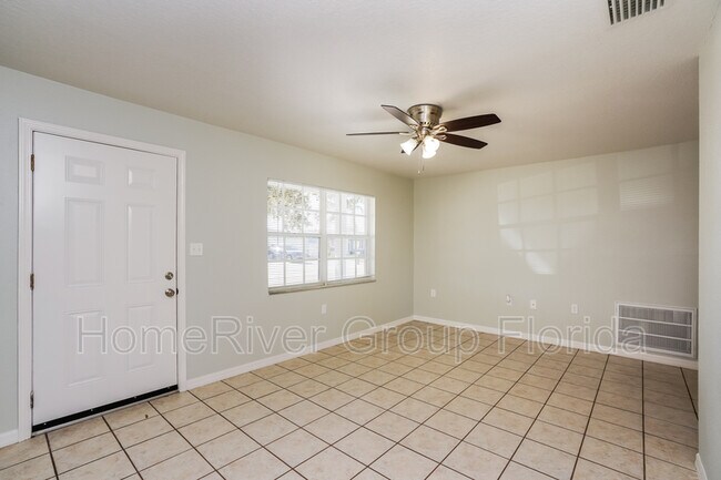 Building Photo - 8531 Fox Hollow Dr