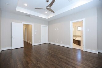 Building Photo - 5327 Lillian St Building Photo - 5327 Lillian St