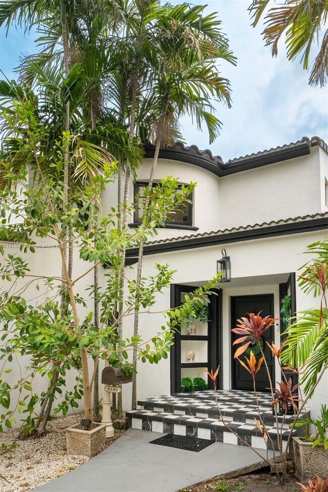 Foto del edificio - 5149 Alton Rd