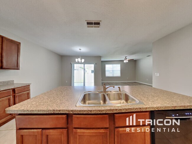 1328 Coventry Ct Winter Haven FL 33880 Apartments com 1328 Coventry Ct Winter Haven FL 33880 Apartments com
