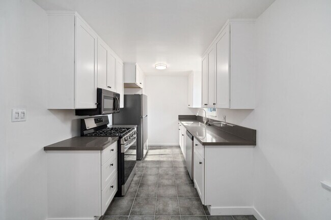 Foto del edificio - 734 Linden Ave
