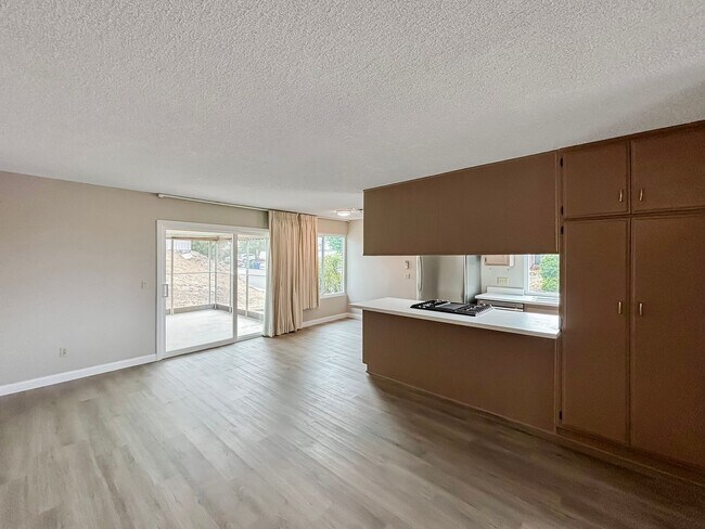 Foto del edificio - Charming 3BD/2BA House in Santee W/ W/D, M...