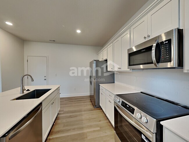 Foto del edificio - 212 Rustic Barn Ct