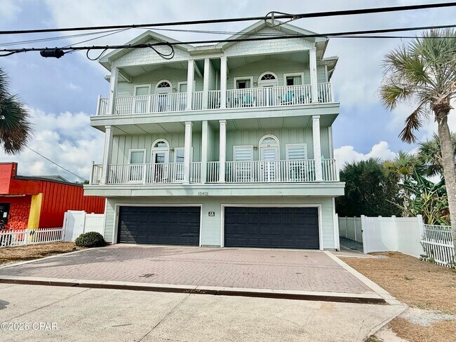 Foto del edificio - 13412 Front Beach Rd