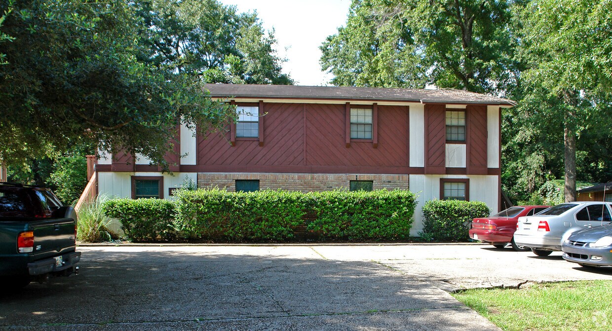 2135 Corinne St, Tallahassee, FL 32308 Apartments in Tallahassee, FL