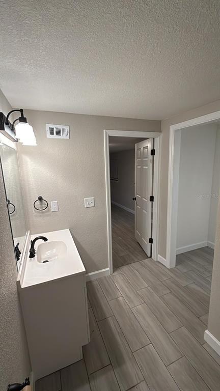 Building Photo - 1824 Tahitian Sunrise Dr