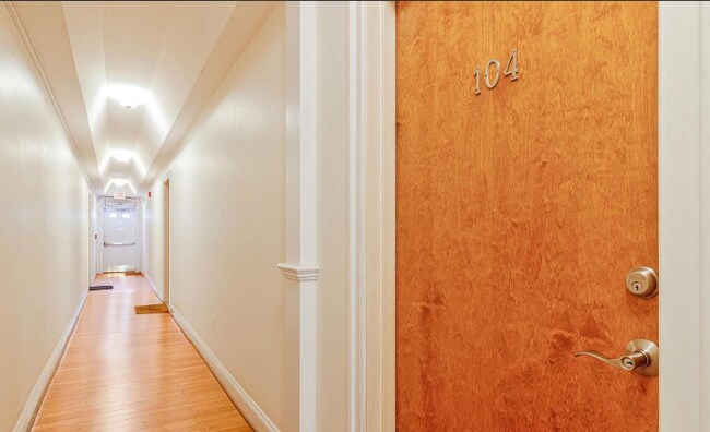 Foto del edificio - 3318 Sherman Ave NW