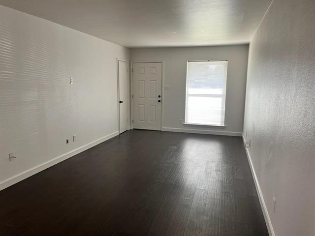 Building Photo - 2912 Brighton Cir
