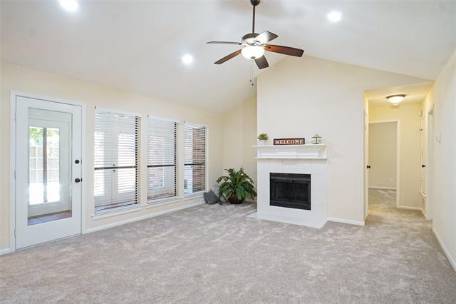 Foto del edificio - 219 Timber Ridge Ln