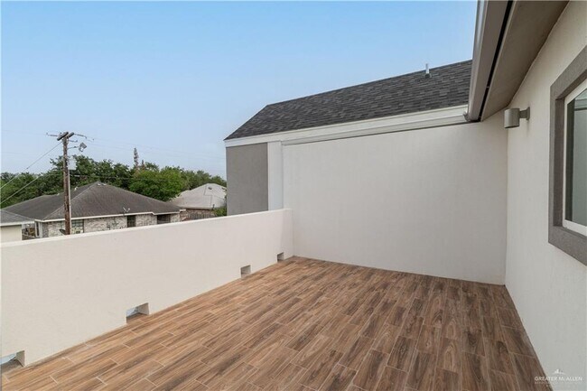 Foto del edificio - 15 N Crown Point