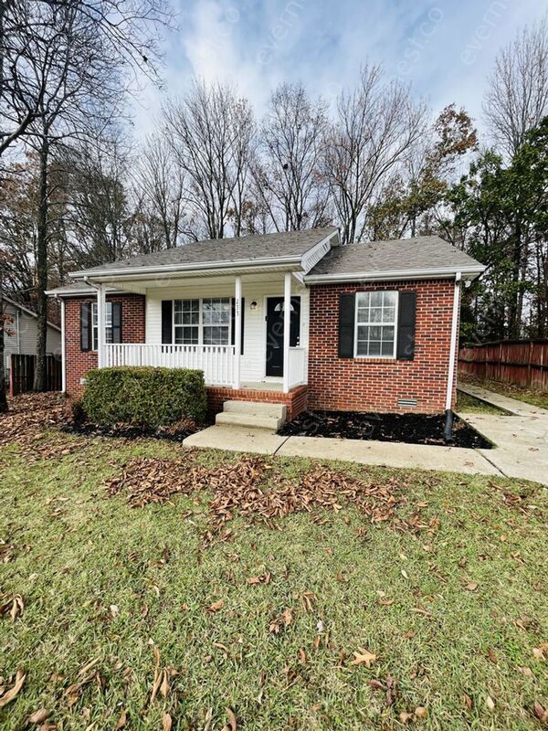Building Photo - 233 Westlynn Dr