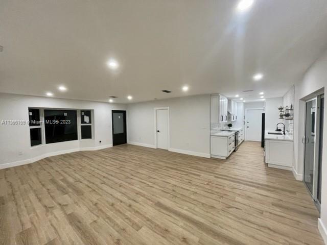 Building Photo - 17051 SW 85th Ave