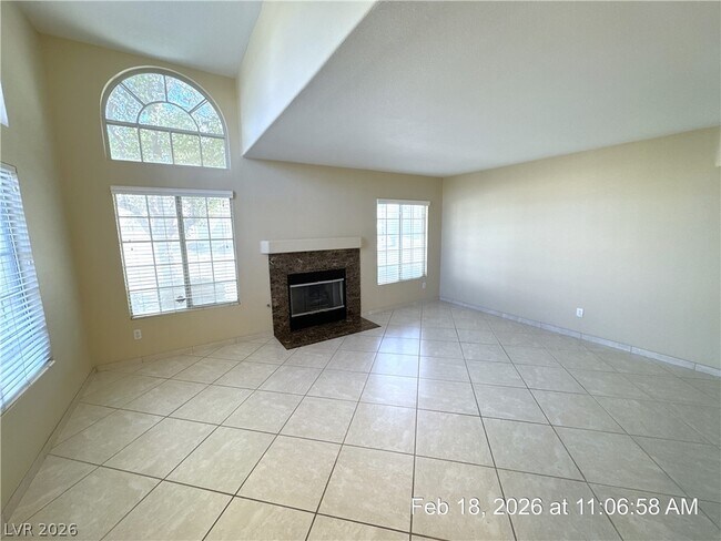 Building Photo - 501 Satin Saddle Pl