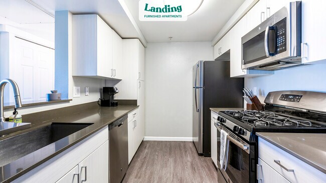 Building Photo - 350 Harbour Cove Dr