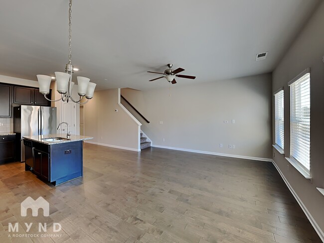 Foto del edificio - 7105 Gladstone Cir
