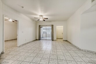 Building Photo - 5650 E Sahara Ave