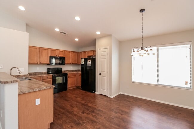Building Photo - 3854 W Carlos Ln