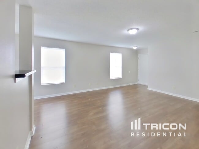 Foto del edificio - 6409 Alonzo Dr