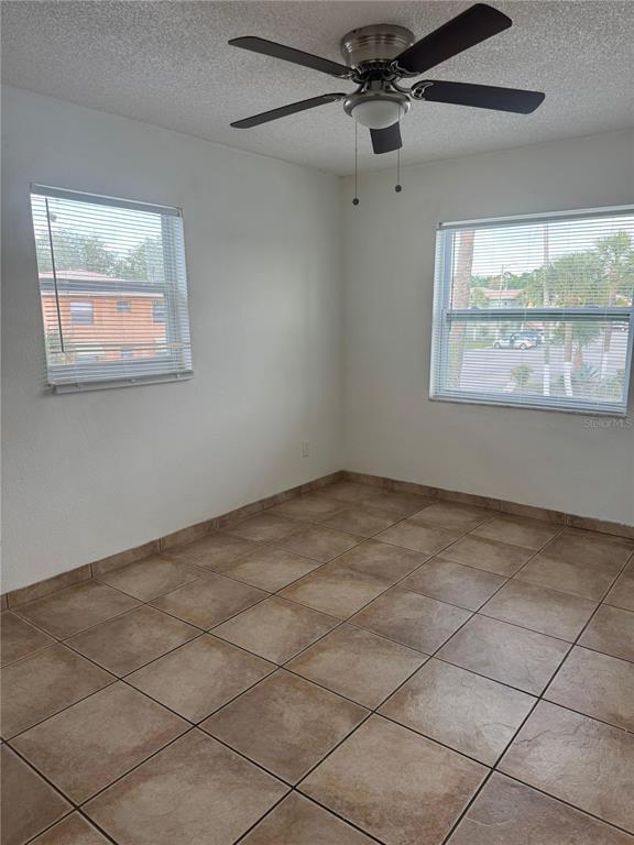 Building Photo - 712 Michigan Ct