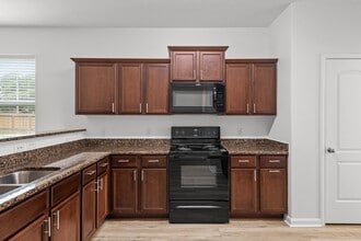 Building Photo - 12059 Powderhorn Ln