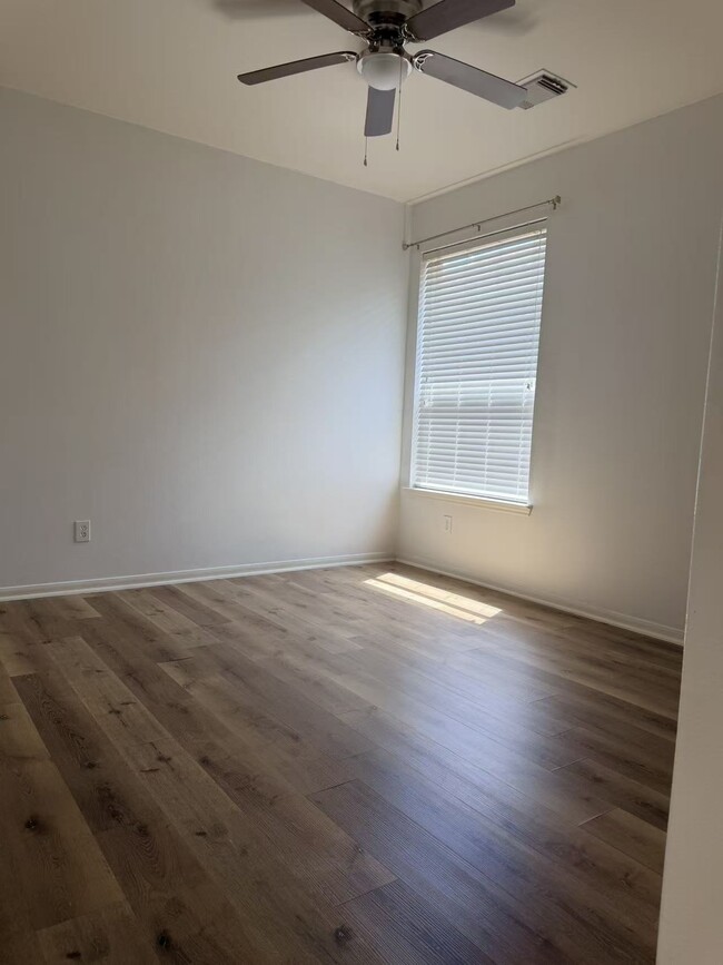 Building Photo - 26327 Whittmore Fields Dr
