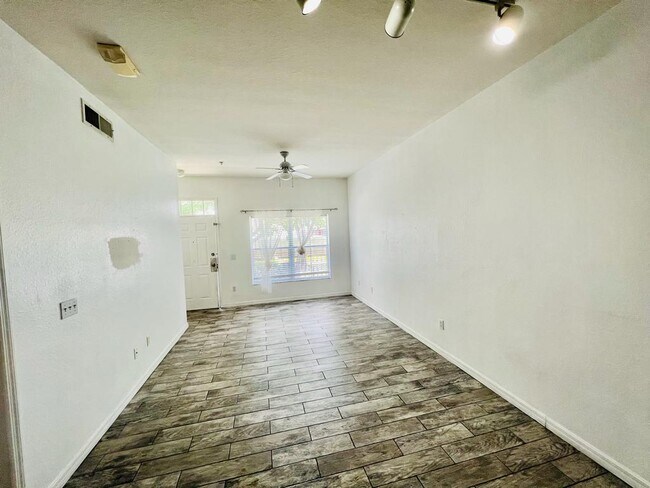 Building Photo - 2215 San Vittorino Cir