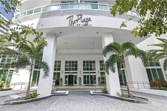 Building Photo - 951 Brickell Ave