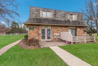 Building Photo - Chatham Village