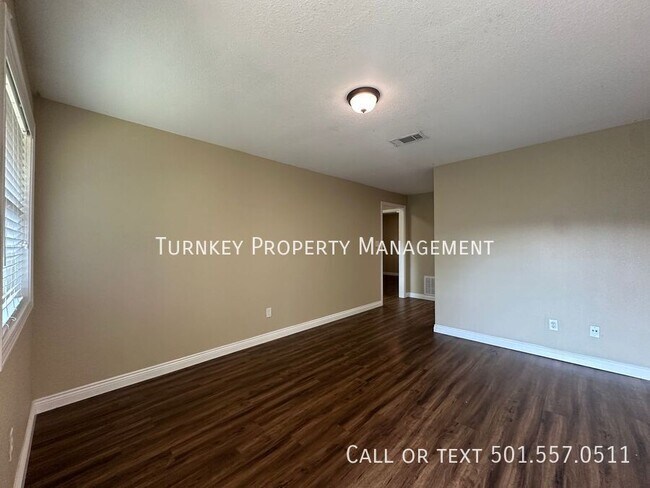 Building Photo - 5101 N Walnut Rd