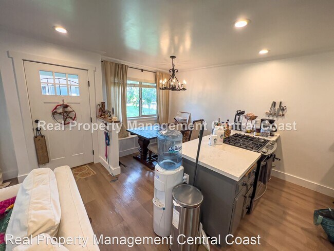 Building Photo - 1 br, 1 bath House - 1185 Santa Ynez Ave.,...