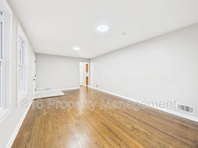 Foto del edificio - 7560 Prospect Ave