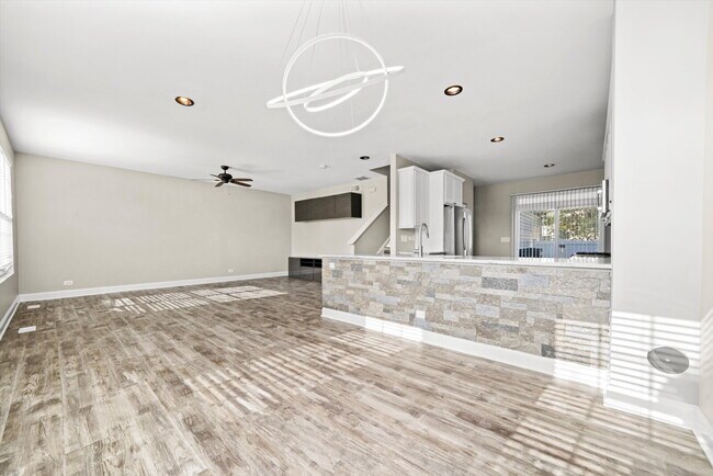 Building Photo - Modern 3-Bed, 2.5-Bath Townhome with Pond ...