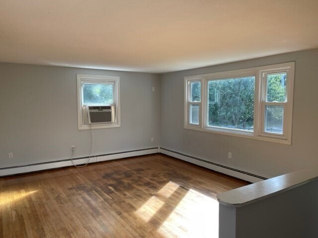 Building Photo - 163 Loring St