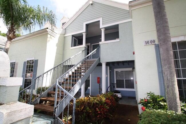 Building Photo - 1000 Crystal Way