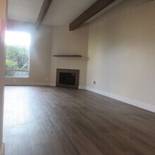 Building Photo - 1411 27th St