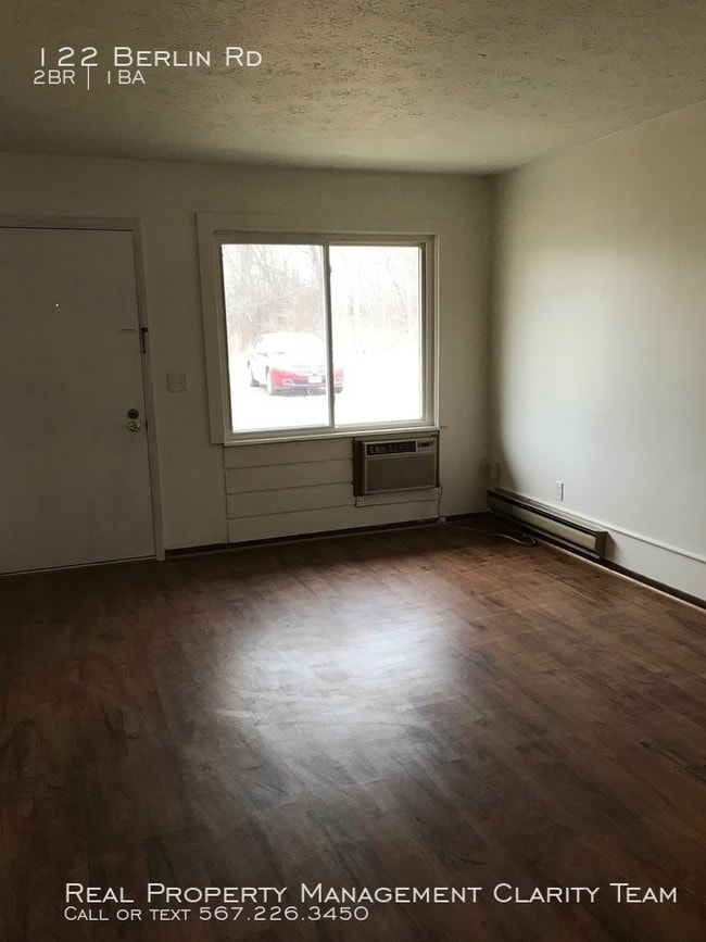 2 Bed/1 Bath Apartment in Huron