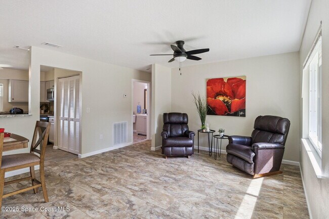 Foto del edificio - 919 Quail St SE