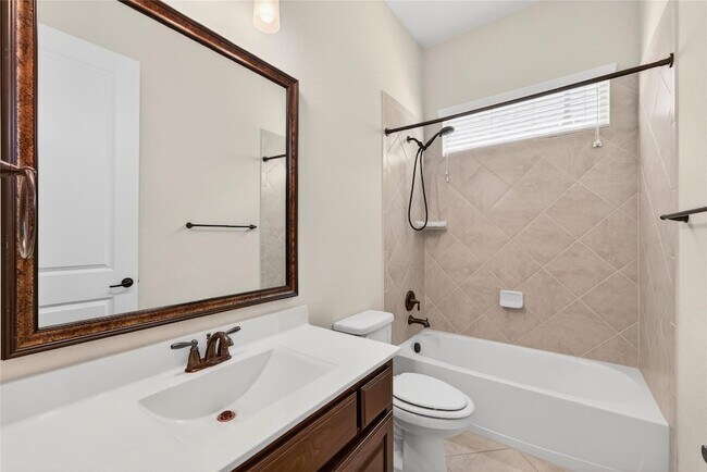 Building Photo - 5629 Grove Cove Dr