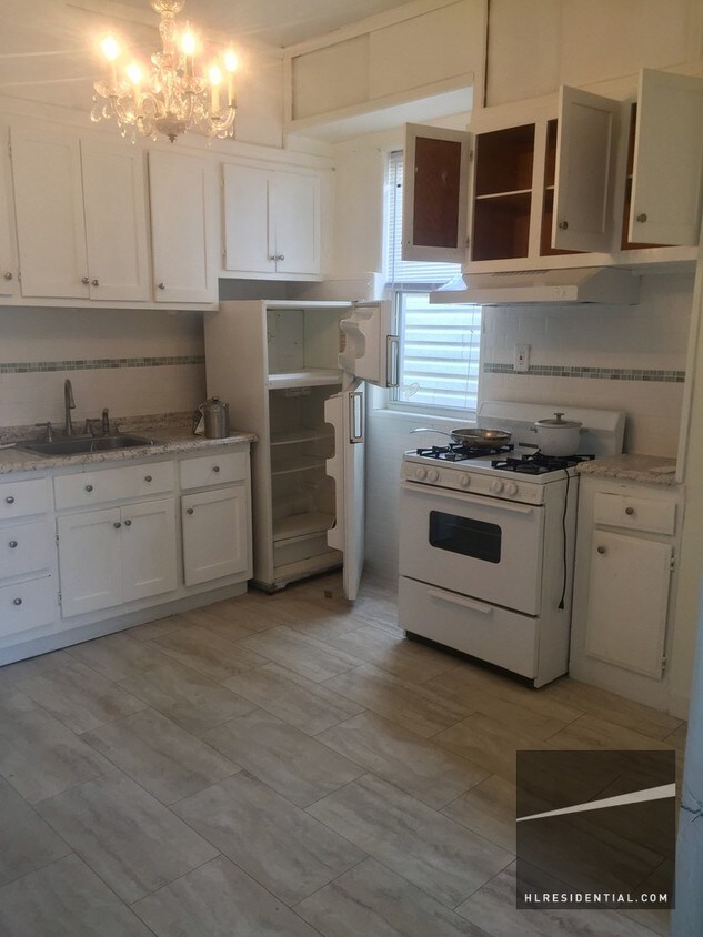 Foto principal - 3613 24th Ave