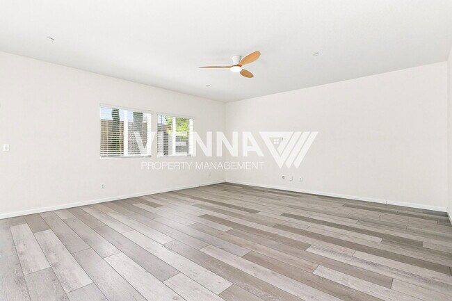 Foto del edificio - 3033 Welton Cir