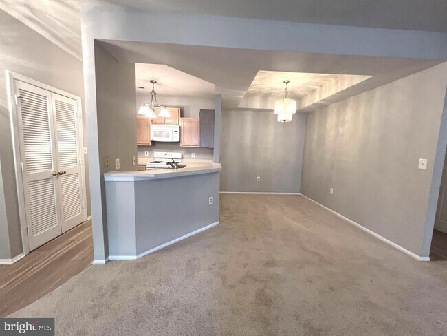 Building Photo - 9312 Groffs Mill Dr