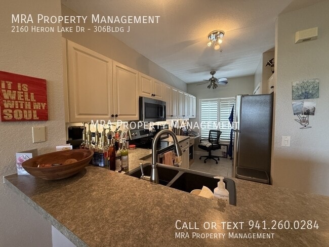 Foto del edificio - 2160 Heron Lake Dr