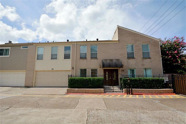 Building Photo - 1829 Bering Dr