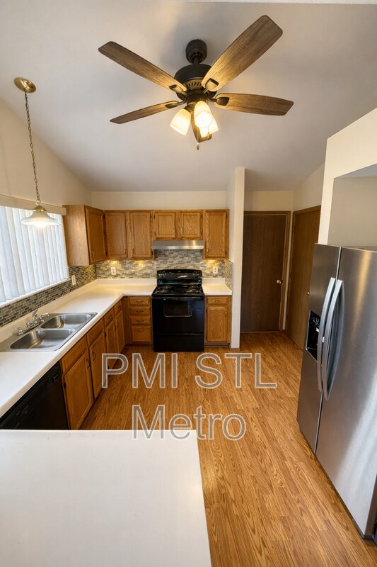 Foto del edificio - 3865 Kentucky Derby Dr