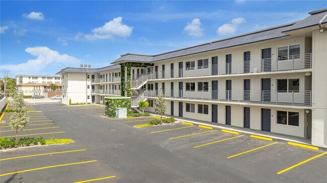 Foto del edificio - 13200 NE 7th Ave