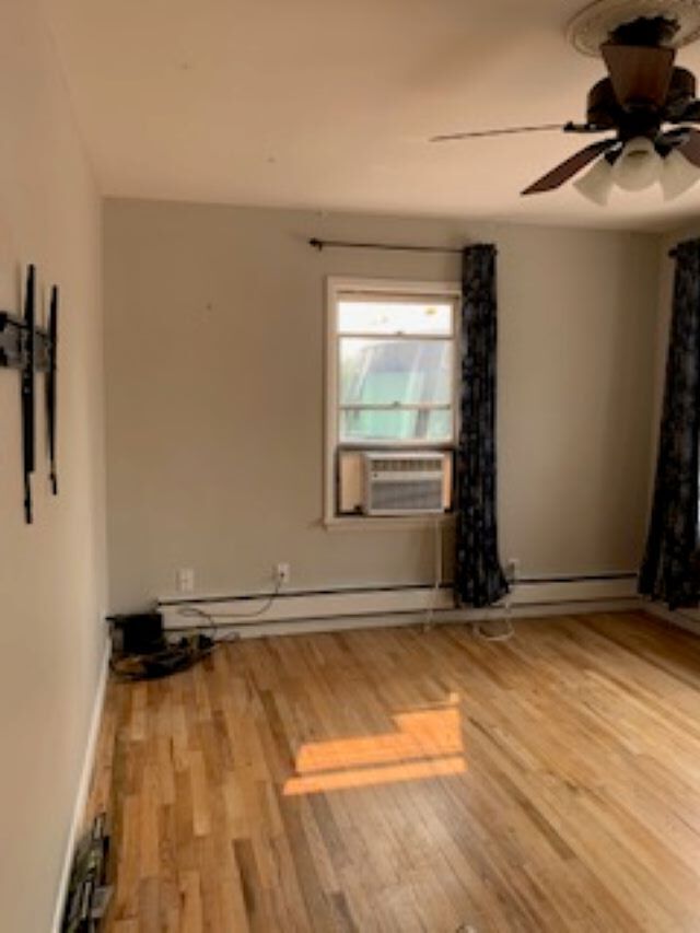 Living Room - 1410 Walnut Ave