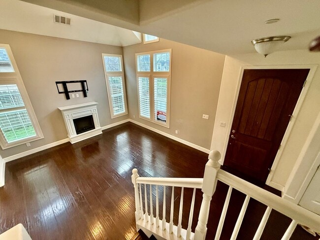 Building Photo - 3 bed plus den patio home